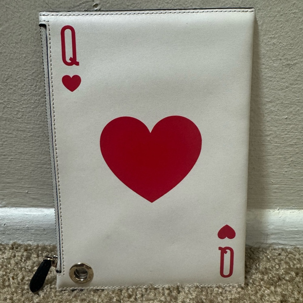 💯 Auth RARE queen of hearts Kate Spade wristlet wallet